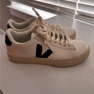Veja Laced Sneakers